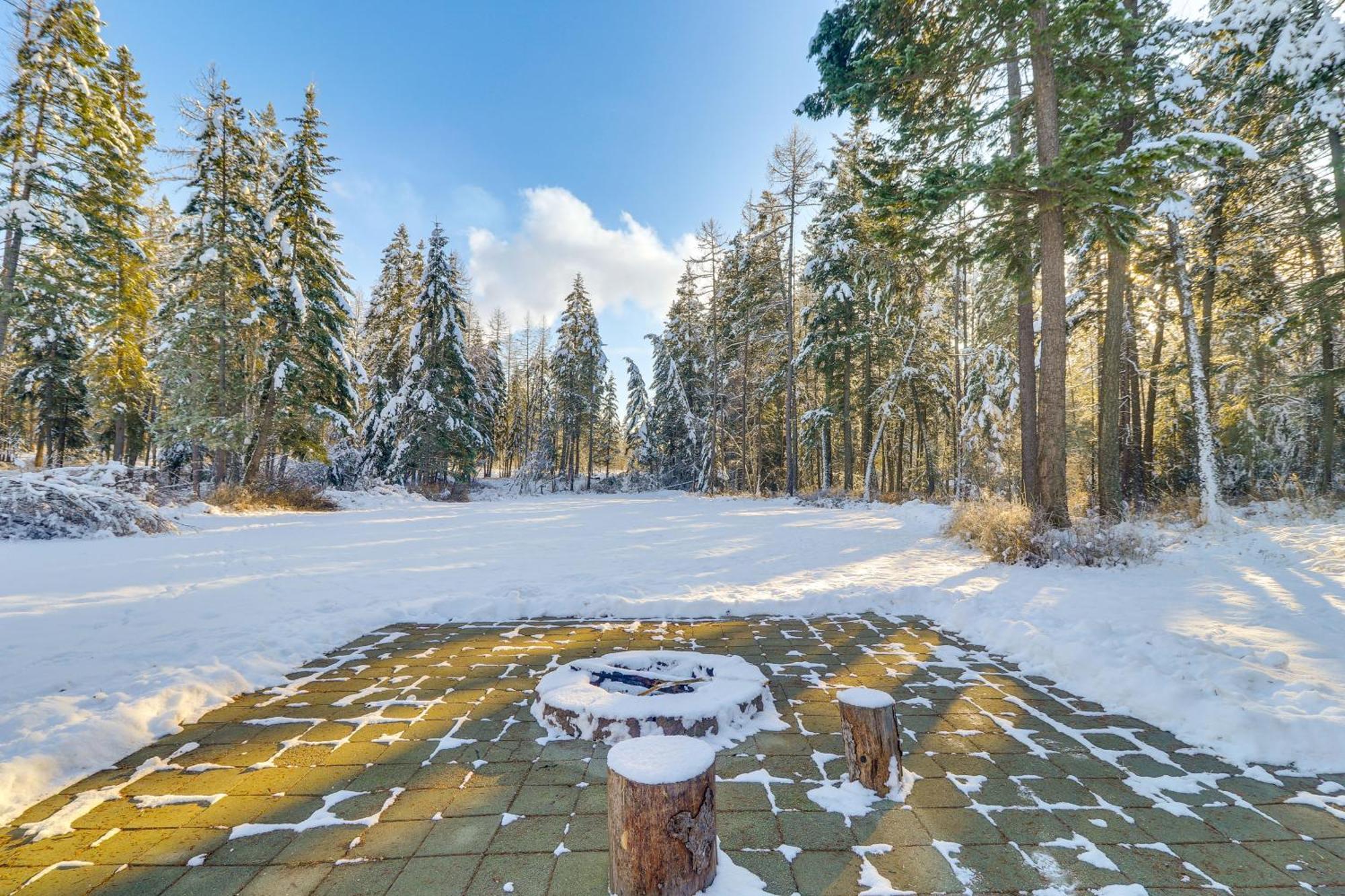 Columbia Falls Private Retreat Pool Table And Deck! Exteriér fotografie